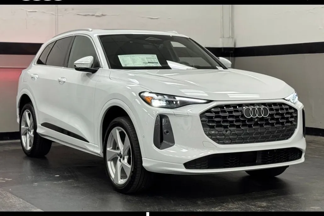 2025 Audi Q5 2.0T Premium photo 1