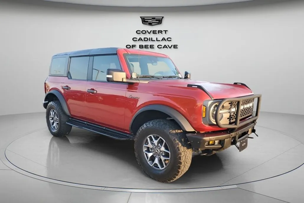 2022 Ford Bronco Badlands photo 1