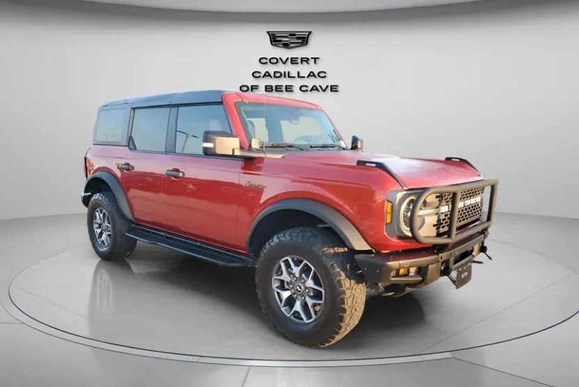 2022 Ford Bronco Badlands photo 1