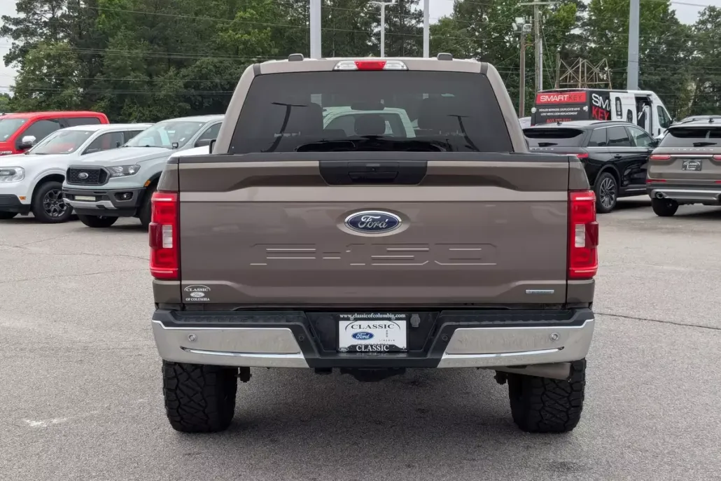 2023 Ford F-150 XLT photo 1