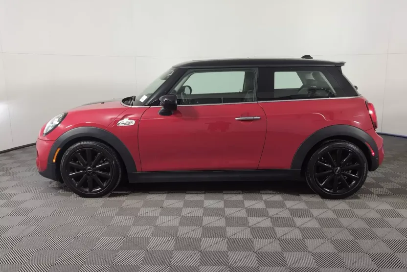 2020 Mini Cooper 2 Door Hardtop S photo 1