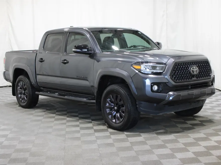 2022 Toyota Tacoma Limited photo 1