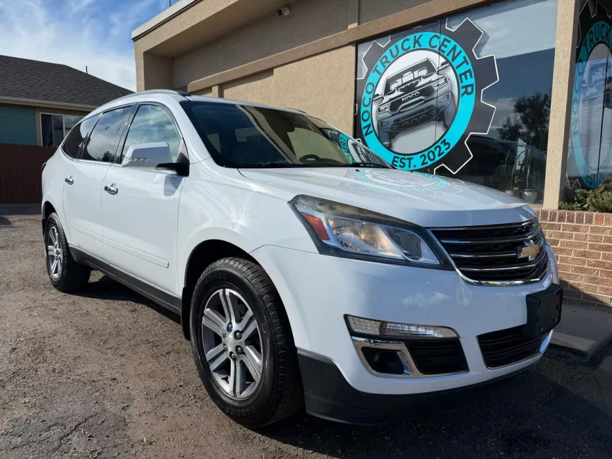 2016 Chevrolet Traverse 2LT photo 1
