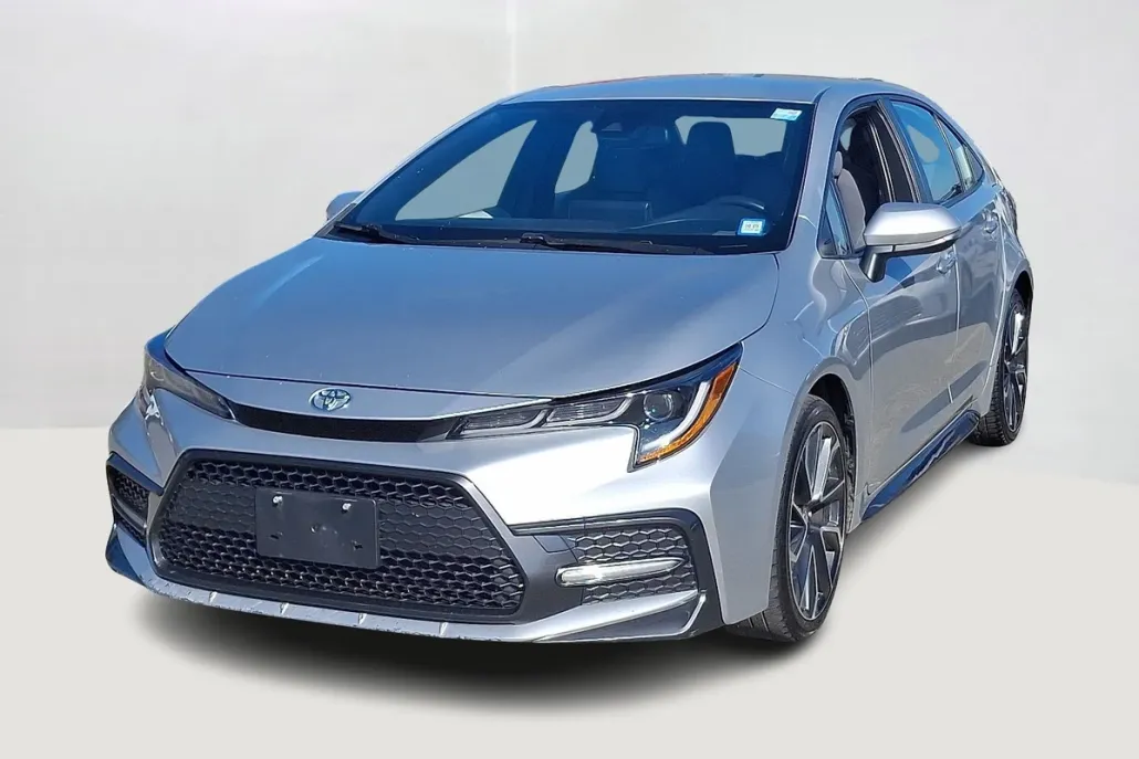 2022 Toyota Corolla SE photo 1