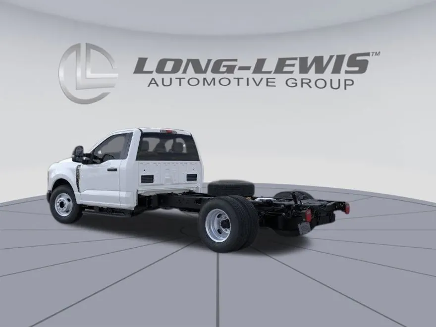 2026 Ford F-350 photo 1