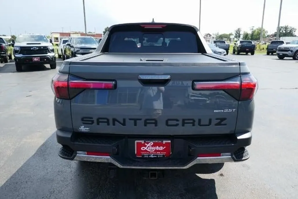 2022 Hyundai Santa Cruz Limited photo 1