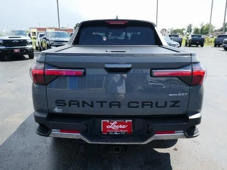 2022 Hyundai Santa Cruz Limited photo 1