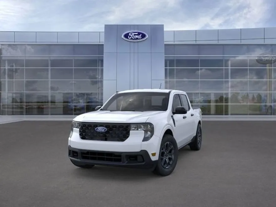2025 Ford Maverick XLT photo 1
