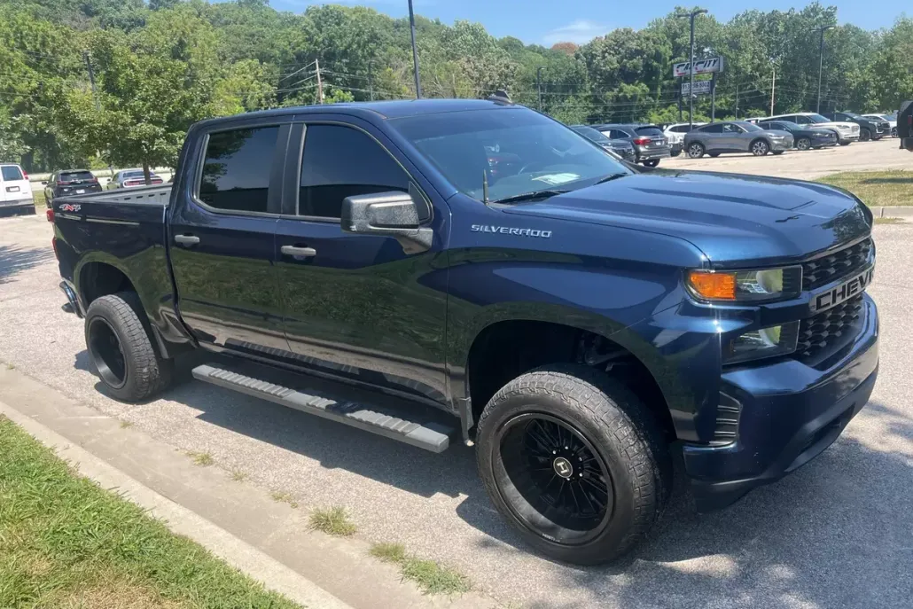 2020 Chevrolet Silverado 1500 Custom photo 1