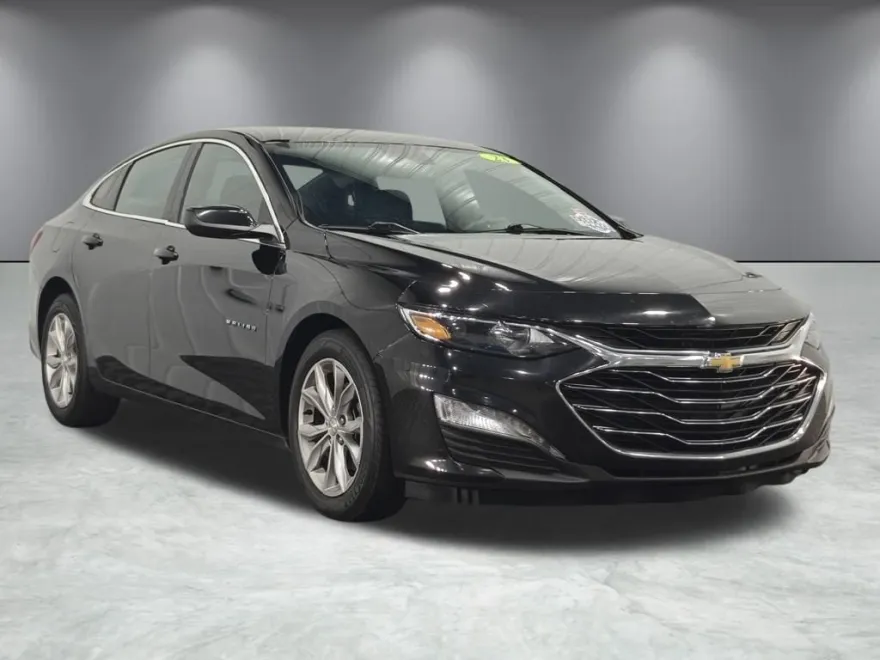 2023 Chevrolet Malibu 1LT photo 1