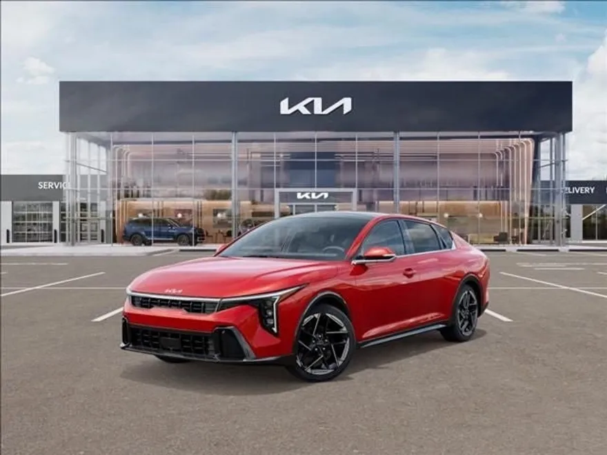 2025 Kia K4 GT-Line photo 1