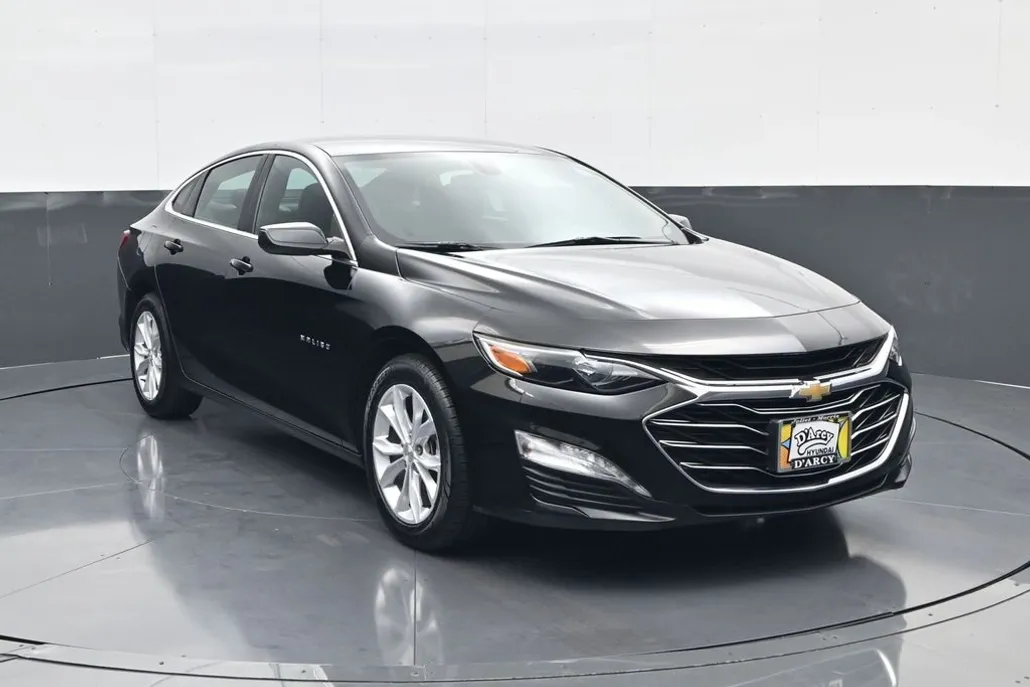 2022 Chevrolet Malibu 1LT photo 1
