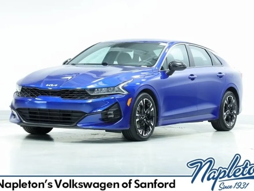2022 Kia K5 GT-Line photo 1