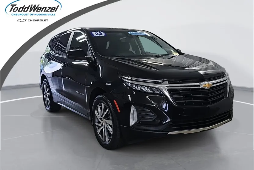 2022 Chevrolet Equinox LT photo 1