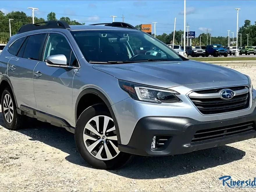 2022 Subaru Outback Premium photo 1