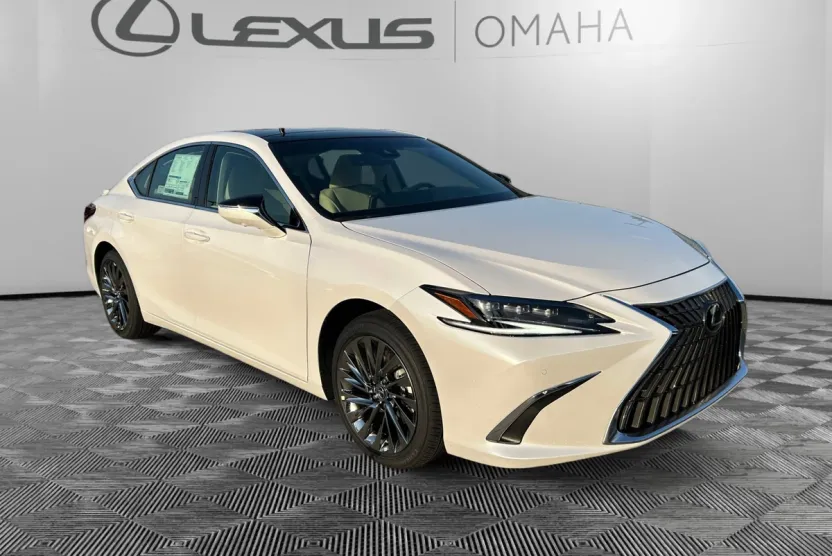 2025 Lexus ES 350 Ultra Luxury photo 1