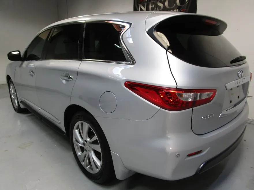 2013 Infiniti JX35 photo 1