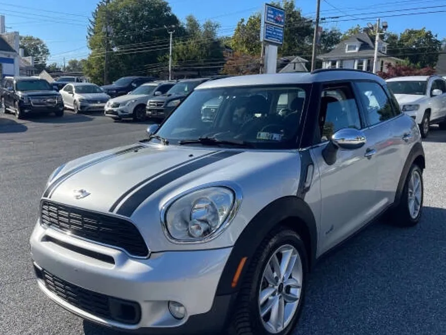 2014 Mini Countryman S ALL4 photo 1