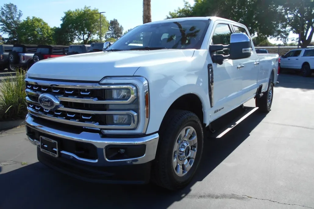 2025 Ford F-350 photo 1