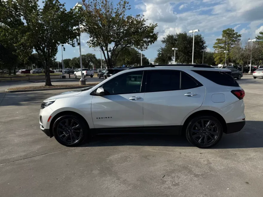 2022 Chevrolet Equinox RS photo 1