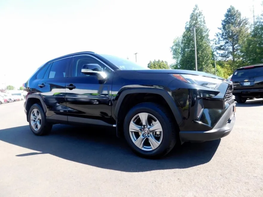 2024 Toyota RAV4 XLE Sport photo 1