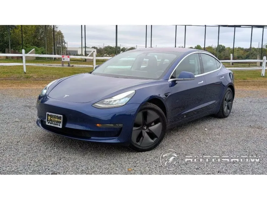 2018 Tesla Model 3 Long Range photo 1