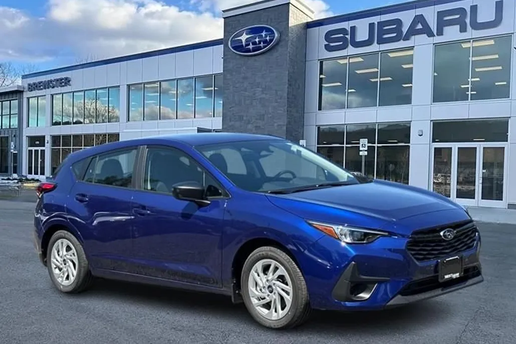 2025 Subaru Impreza Base photo 1
