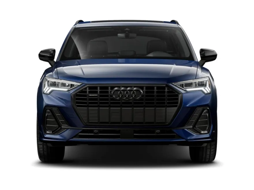 2025 Audi Q3 45 TFSI S line Premium photo 3