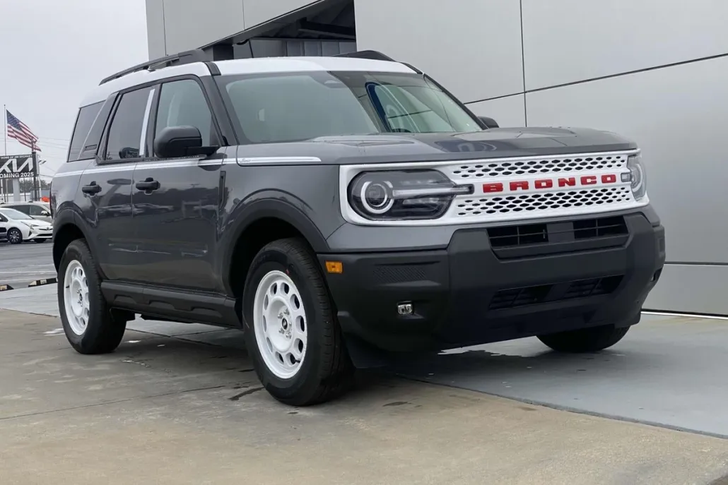 2025 Ford Bronco Sport Heritage photo 1