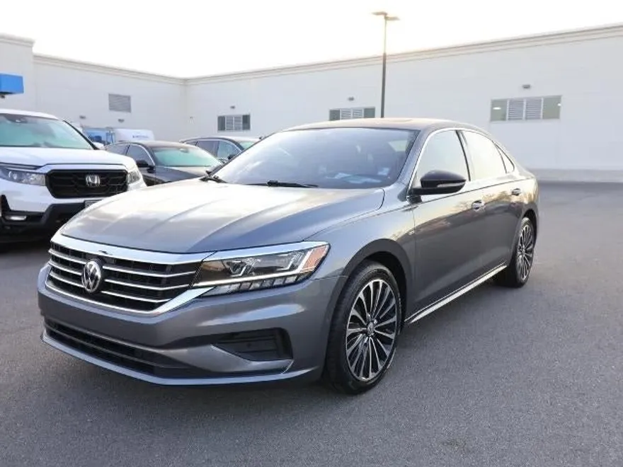 2022 Volkswagen Passat 2.0T Limited photo 1