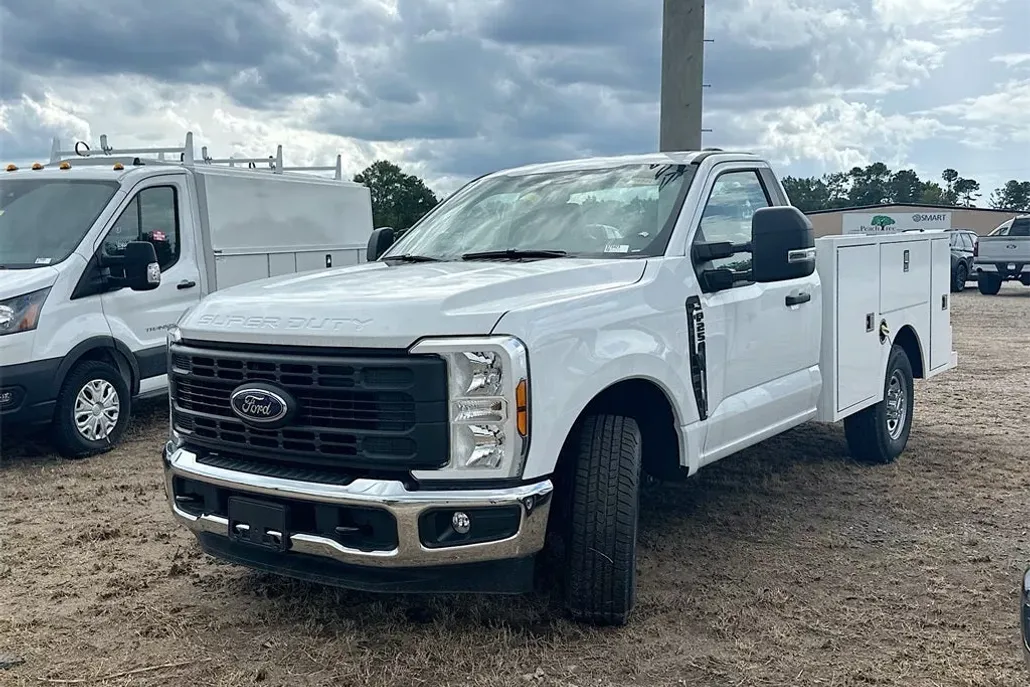 2024 Ford F-250 photo 1