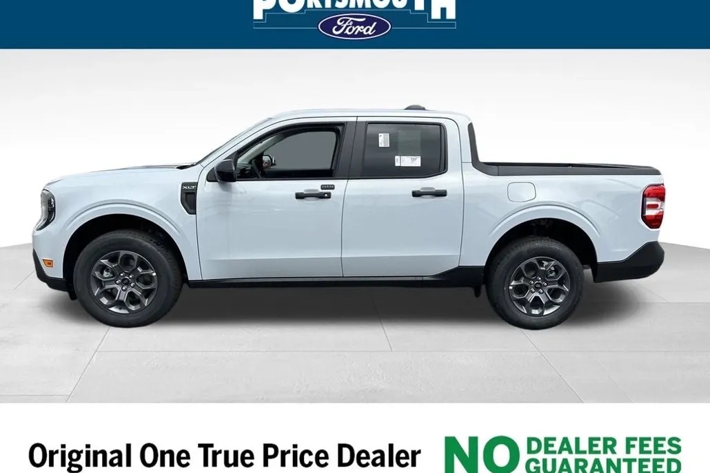 2025 Ford Maverick XLT photo 1