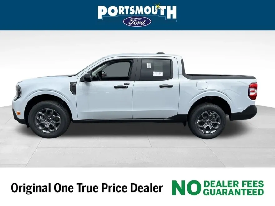 2025 Ford Maverick XLT photo 1