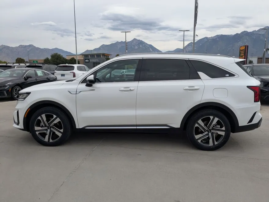 2023 Kia Sorento Hybrid EX photo 1