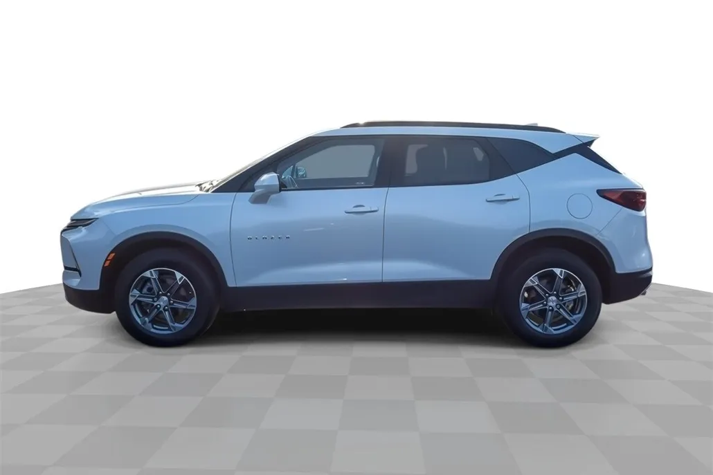 2023 Chevrolet Blazer 2LT photo 1