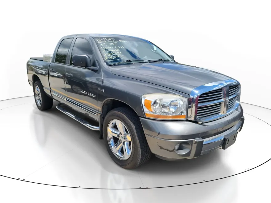 2006 Dodge Ram Laramie photo 1