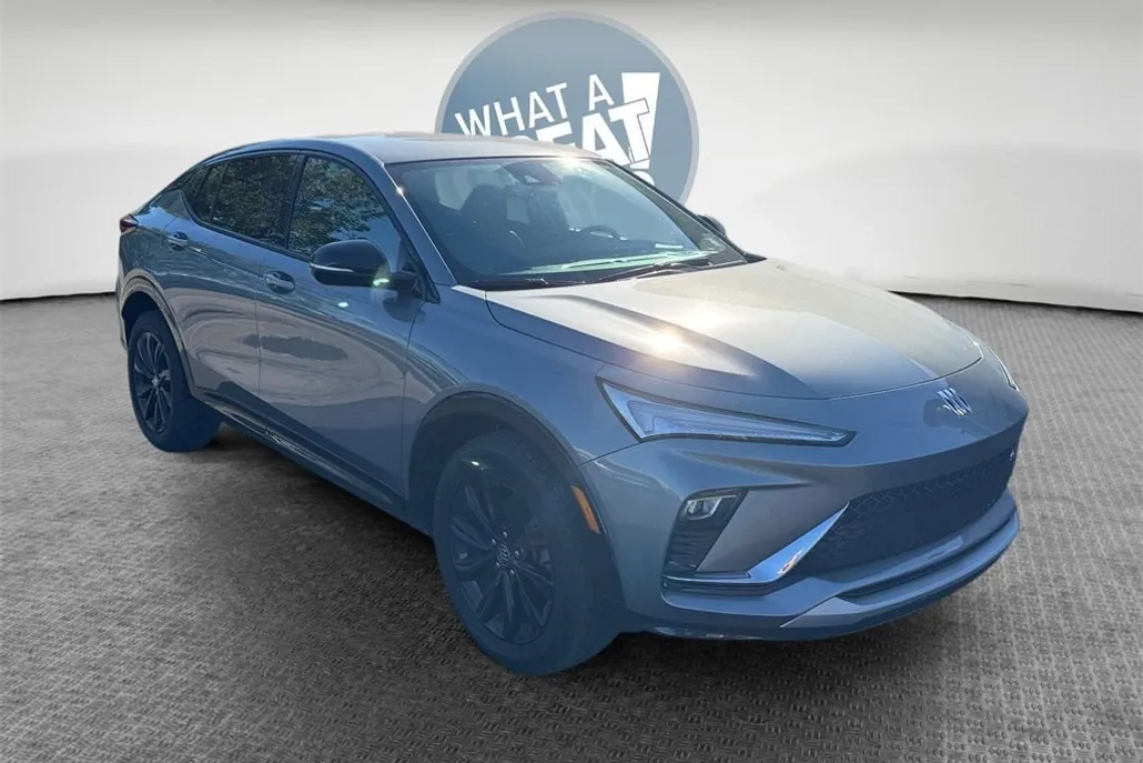 2024 Buick Envista ST photo 1