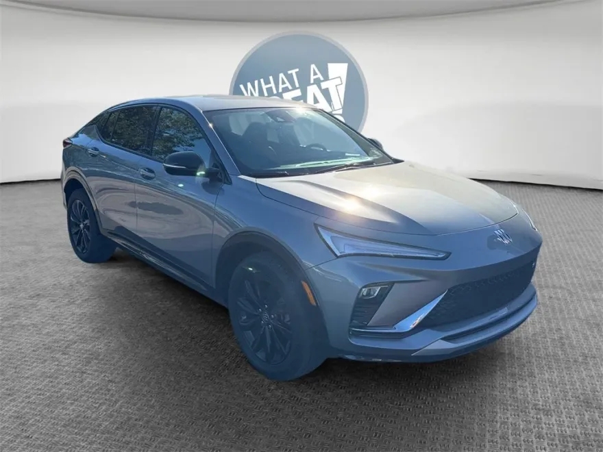 2024 Buick Envista ST photo 1