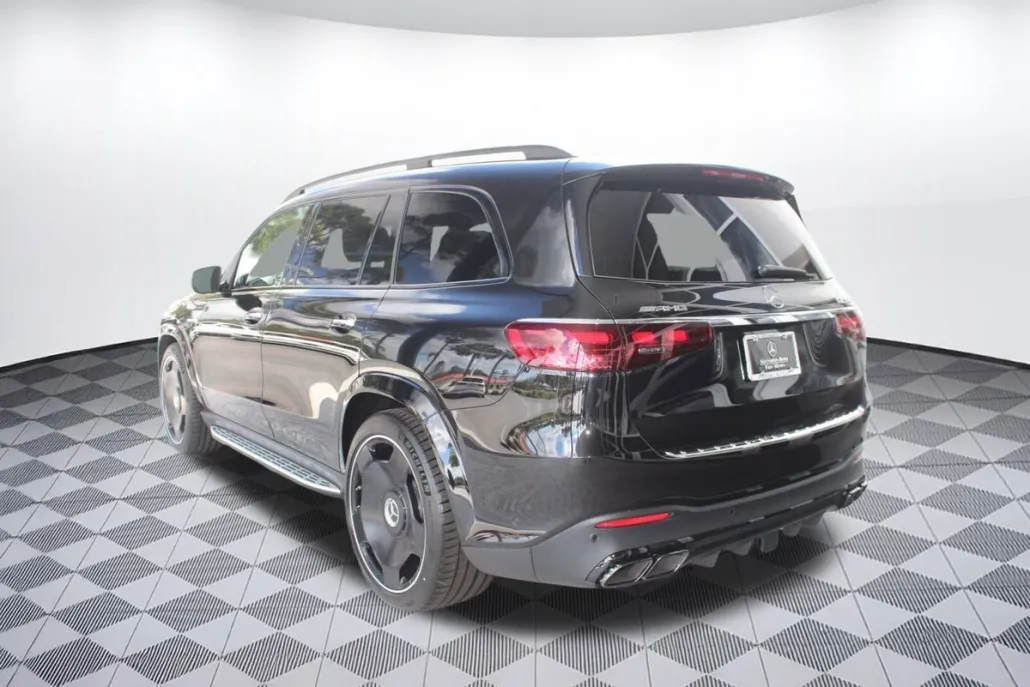 2026 Mercedes Benz GLS AMG 63 4MATIC photo 1