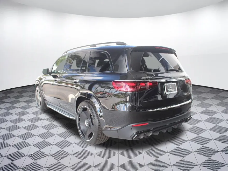 2026 Mercedes Benz GLS AMG 63 4MATIC photo 1