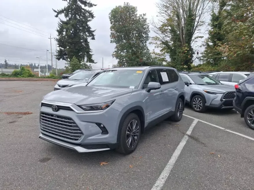 2025 Toyota Highlander Hybrid MAX Platinum photo 1