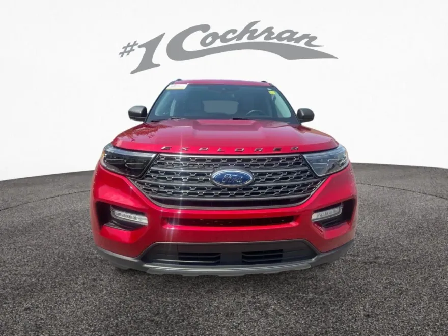 2021 Ford Explorer XLT Sport photo 1