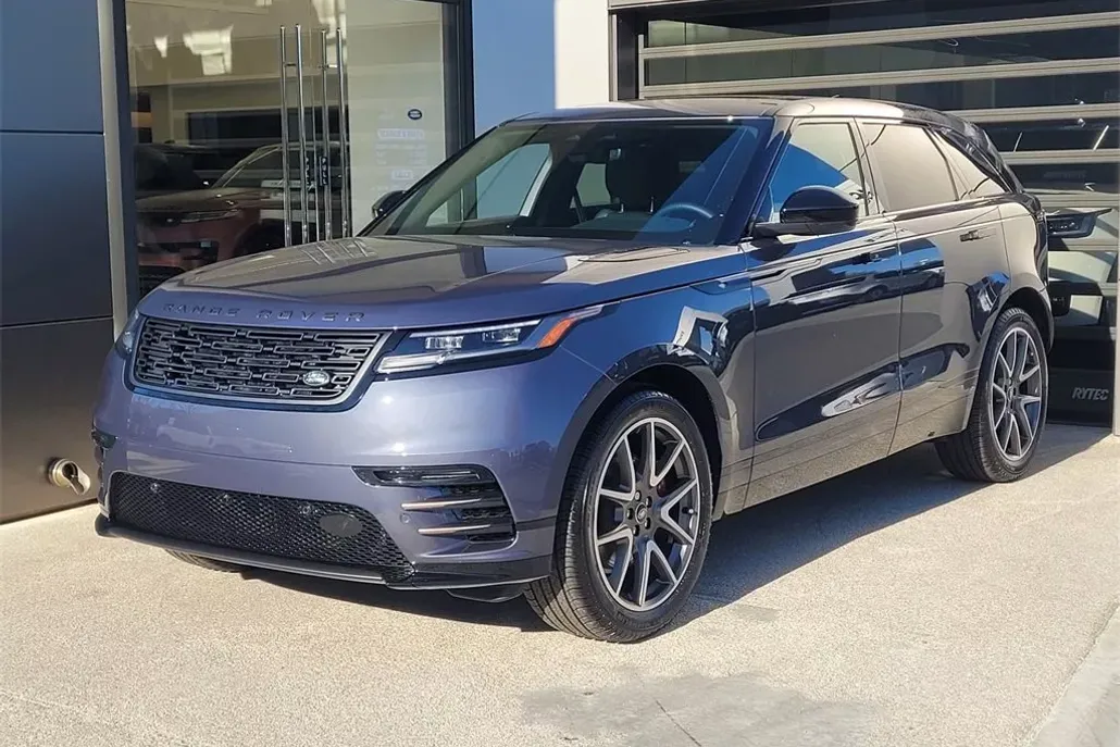 2025 Land Rover Range Rover Velar SE photo 1