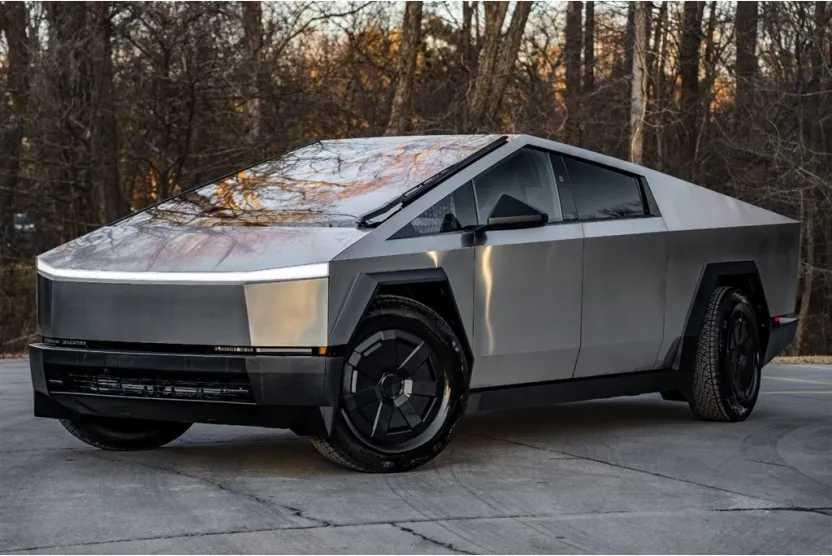 2024 Tesla Cybertruck All-Wheel Drive photo 1
