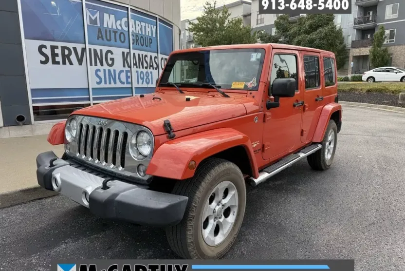 2015 Jeep Wrangler Unlimited Sahara photo 1