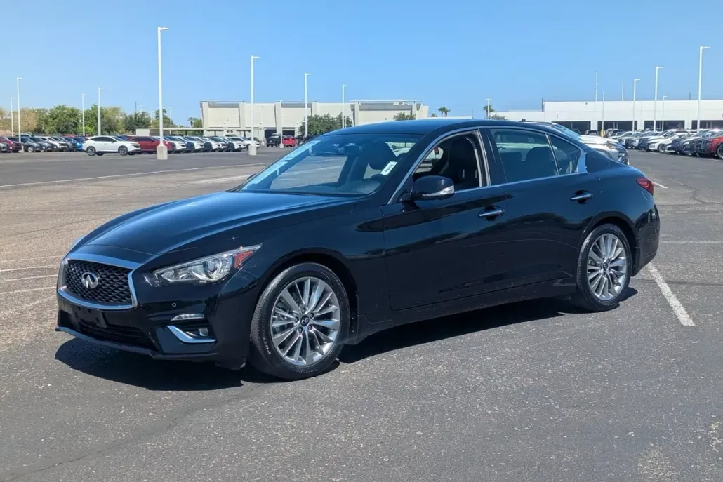 2024 Infiniti Q50 LUXE photo 1