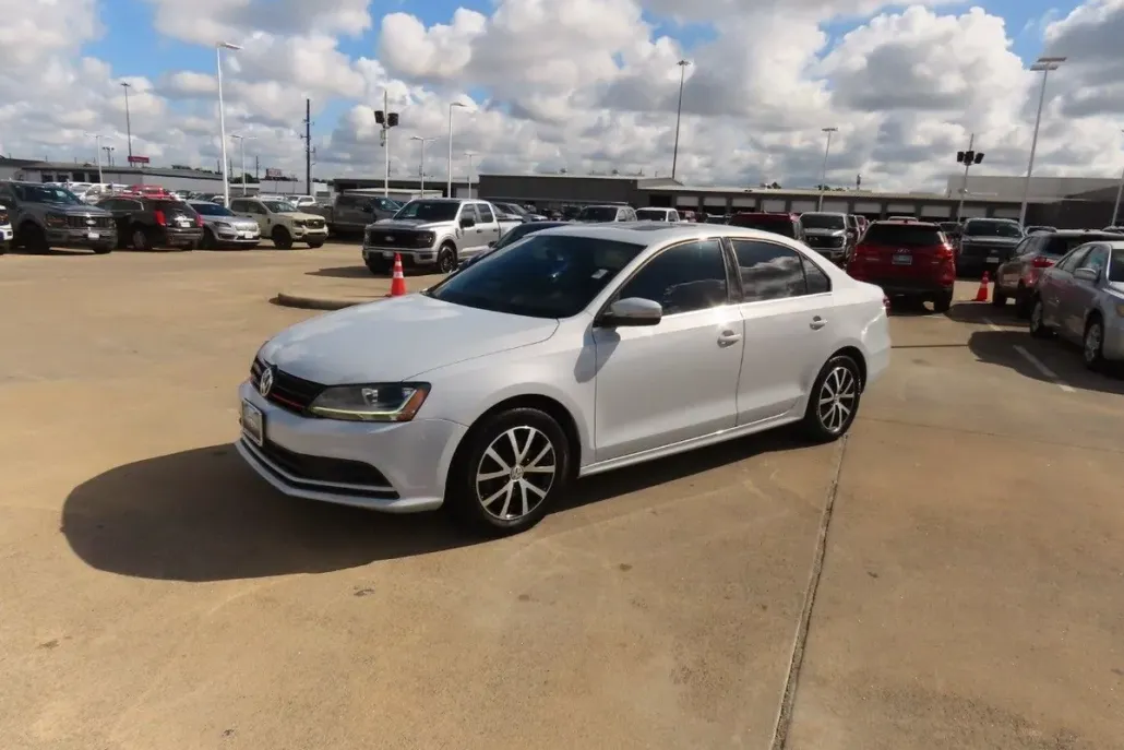 2018 Volkswagen Jetta 1.4T SE photo 1
