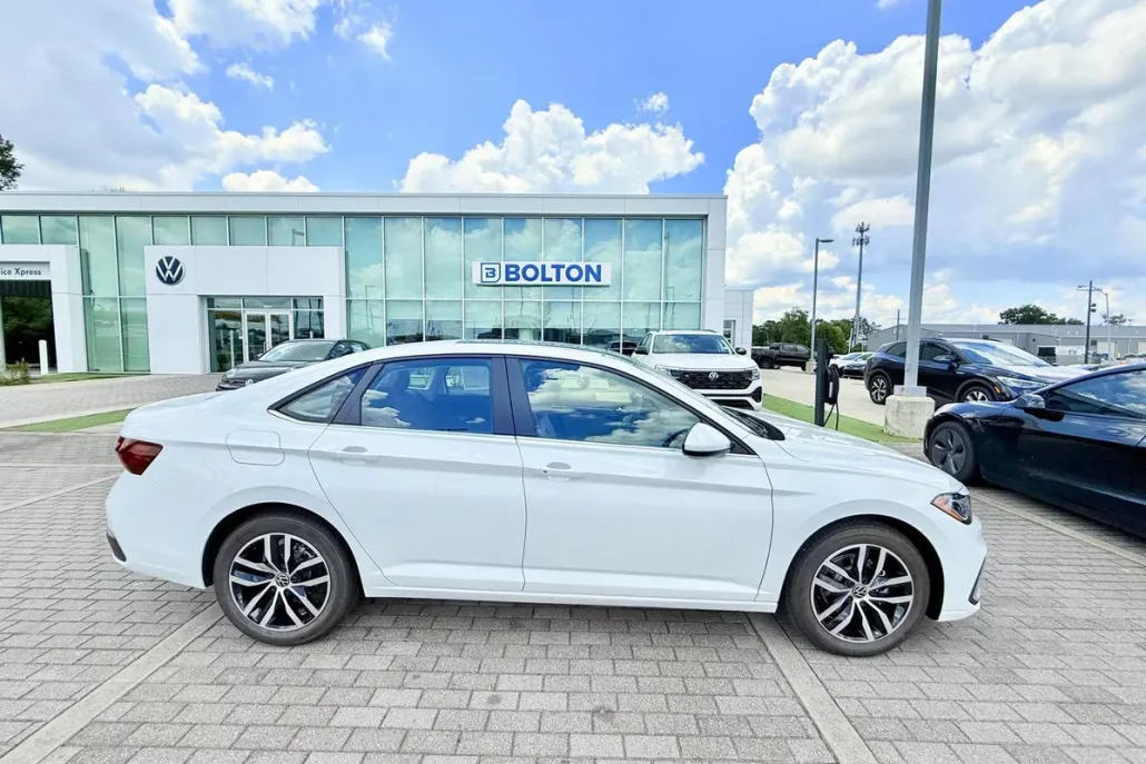 2025 Volkswagen Jetta 1.5T SE photo 1