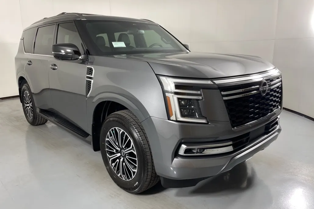 2026 Nissan Armada SL photo 1