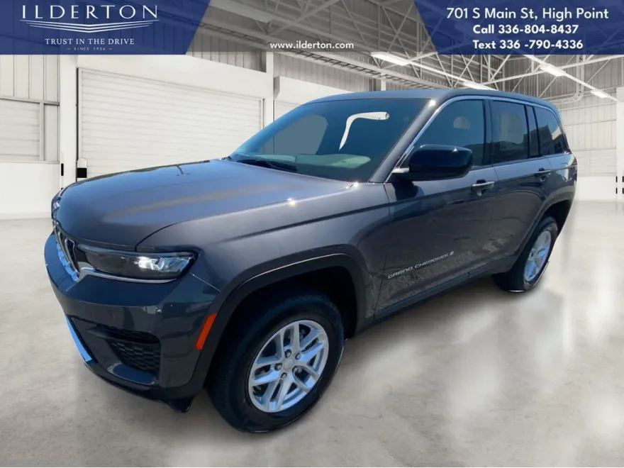 2025 Jeep Grand Cherokee Laredo photo 1